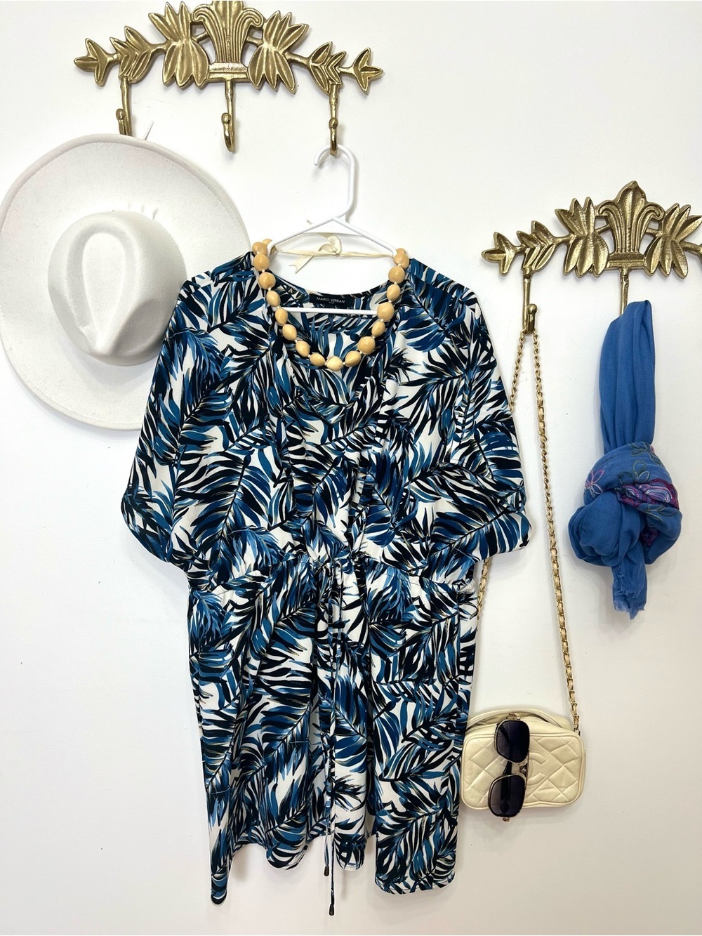 🆕🇮🇹Tropic Chic Blue Leaf-Print Women's Drawstring  dress ptp 25” l 34.5”